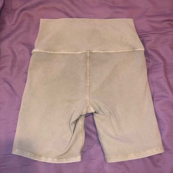 ALO Biker Shorts - Picture 4 of 7